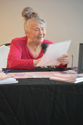 20240228 Julia Peck Book Signing HMoering DSC 1222 Copy web