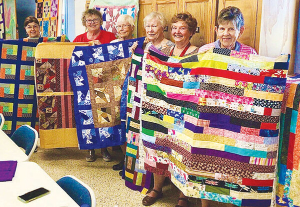 20220330 Thanks Quilt Ladies Penitas Aladdin Villas HMiller 06