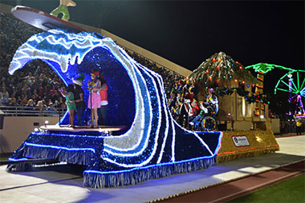mca holiday parade 0327
