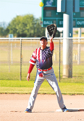 20211029 Veterans Softball HMiller IMG 4597 web