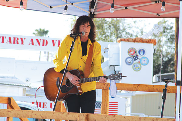 entertainers johnny Moroko 600px