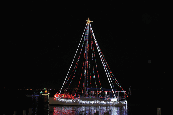 20231202 SPI Lighted Boat Parade 0003 web