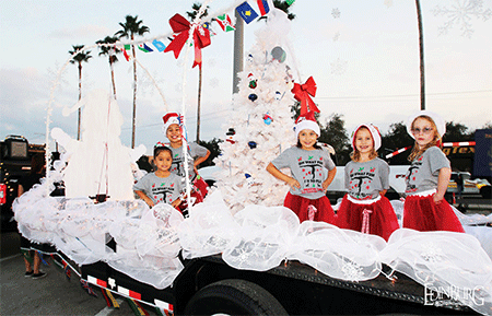 edinburg night of lights parade 2019 web