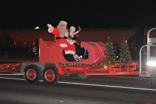 20241211 Alamo Parade DSC 0771 1 web