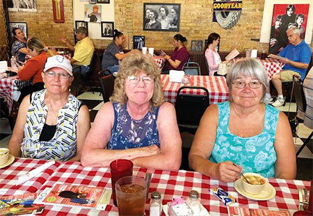 20211111 Trophy Gardens Luncheon Ladies Courtesy 7058299D 671A 4DAA 8DAA 922C7E96491D web