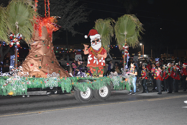 20221221 Alamo Parade DSC 0429 web