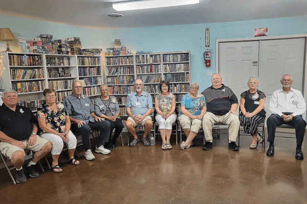 5 COUPLES 50TH ANNIVERSARY 2023 n web