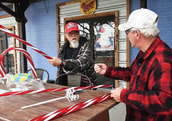 20221228 Landmarks Mark and Joe w candy cane web