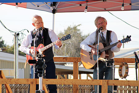 entertainers Larrys Little Brothers